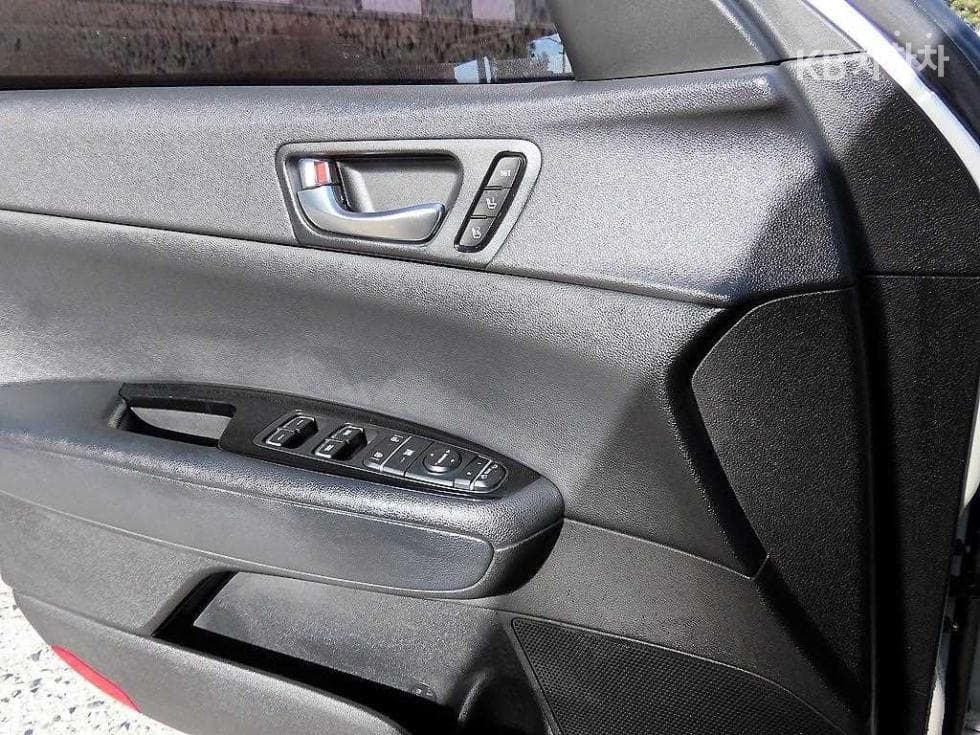 Kia K5 Second generation2.0 Gasoline MX Noblesse - 11