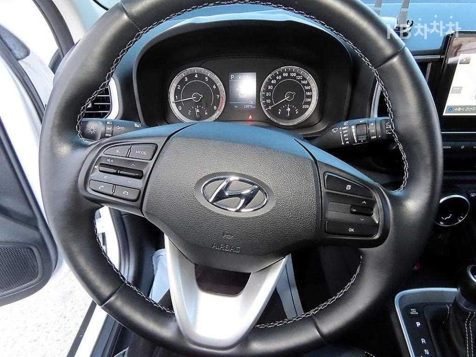 Hyundai VenueGasoline 1.6 Modern - 8