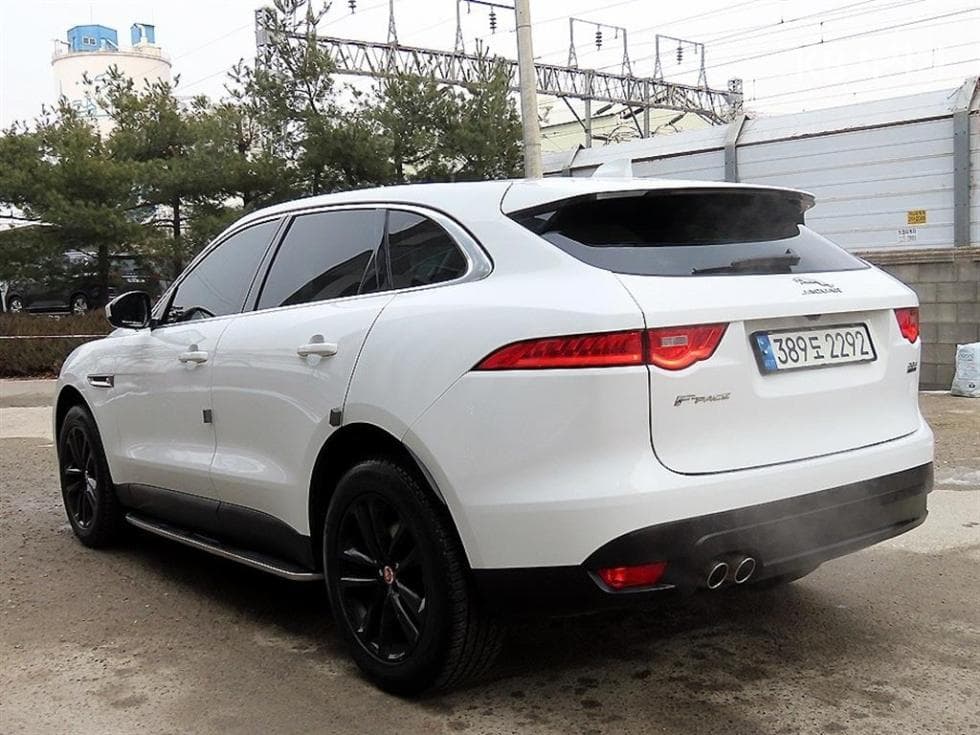 Jaguar F-PACE20d PRESTIGE - 3