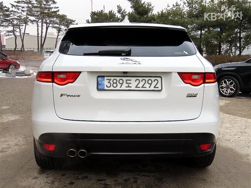 Jaguar F-PACE20d PRESTIGE - 4