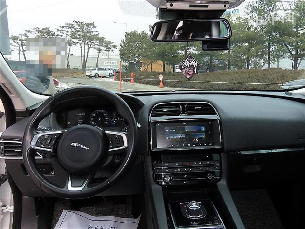 Jaguar F-PACE20d PRESTIGE - 7