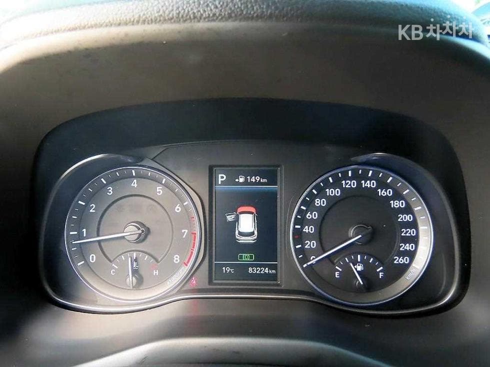 Хюндай Kona1.6 Турбо 4x4 Premium - 9