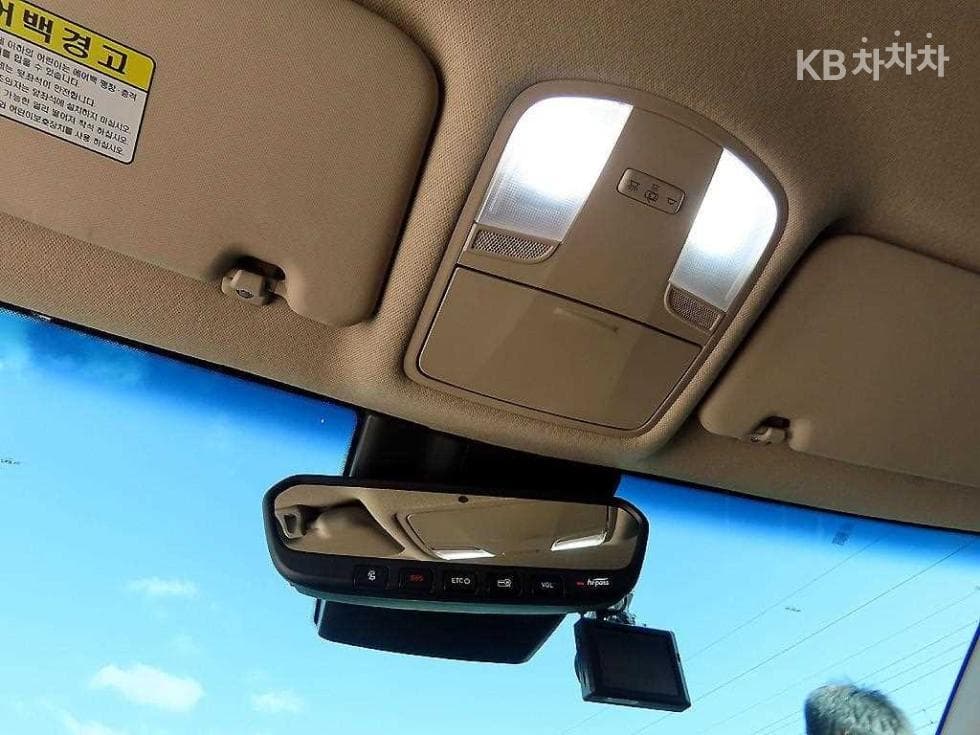 Хюндай Kona1.6 Турбо 4x4 Premium - 17