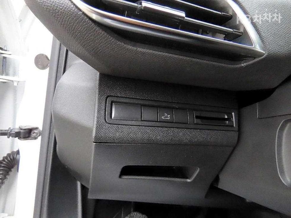 Peugeot 50081.5 Blue HDi GT Line - 12