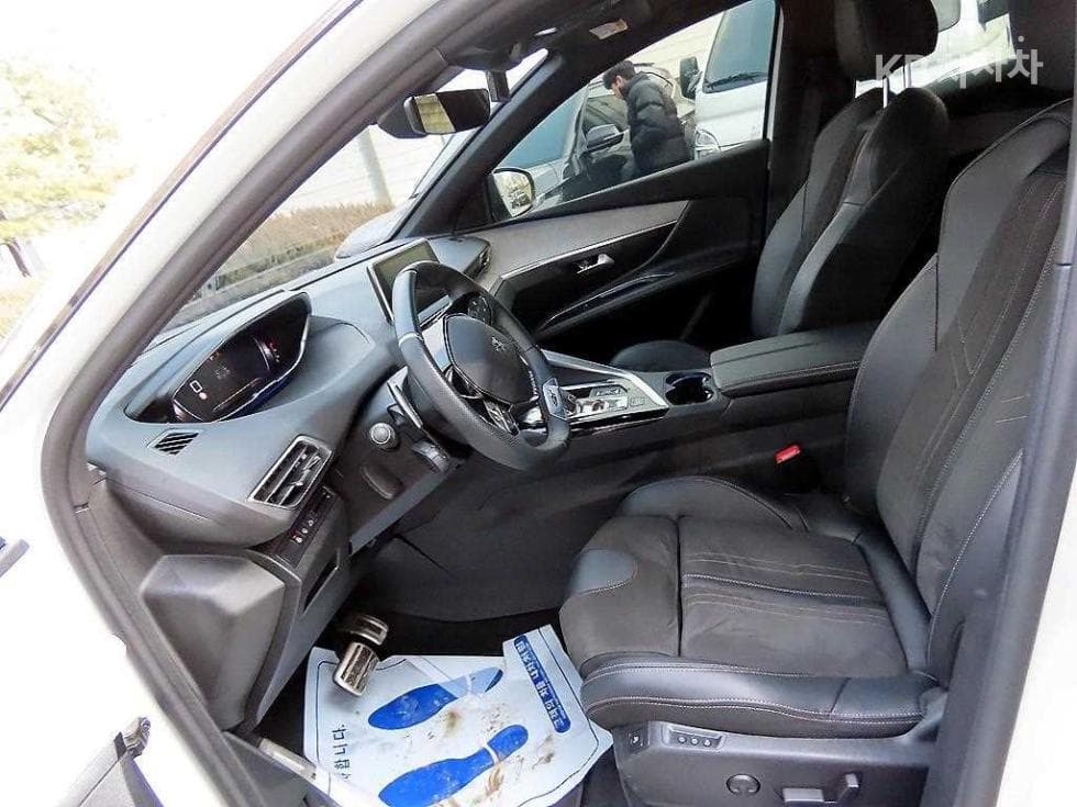 Peugeot 3008 Second generation1.5 BlueHDi GT - 5