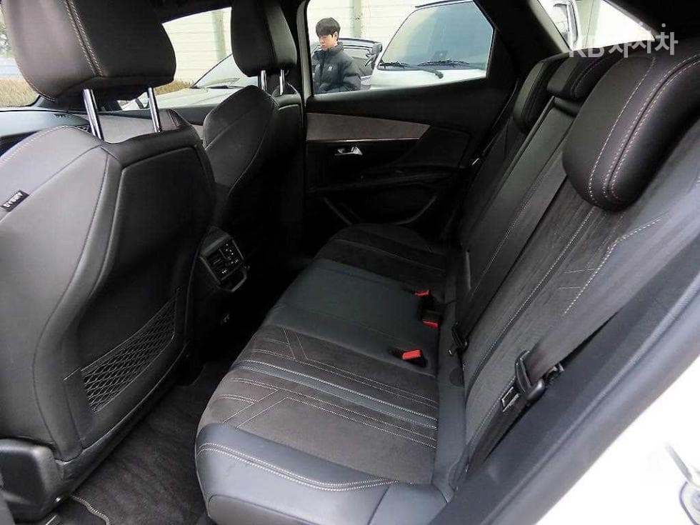 Peugeot 3008 Second generation1.5 BlueHDi GT - 6