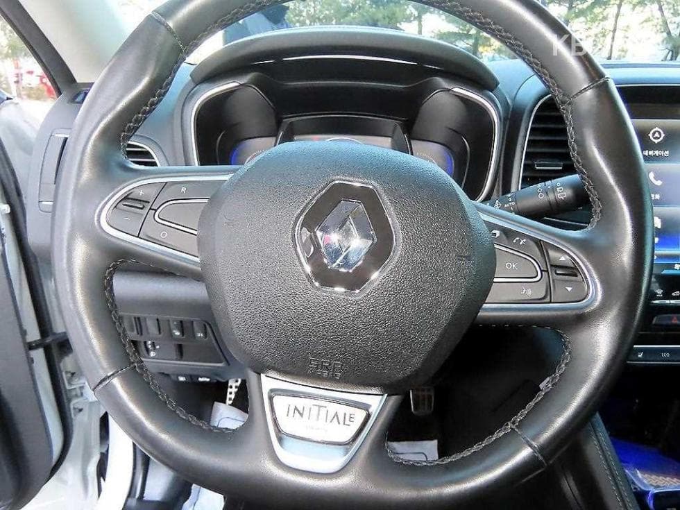 Renault Korea The New (facelift) QM62.0 GDe 2WD LE - 8