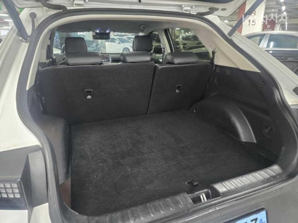 Хюндай IONIQ 5Long Range AWD Exclusive - 12
