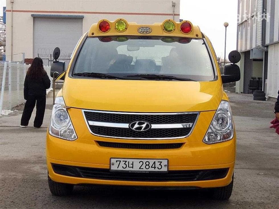 Хюндай Гранд Старекс 12-местен Комби CVX Deluxe - Image 1