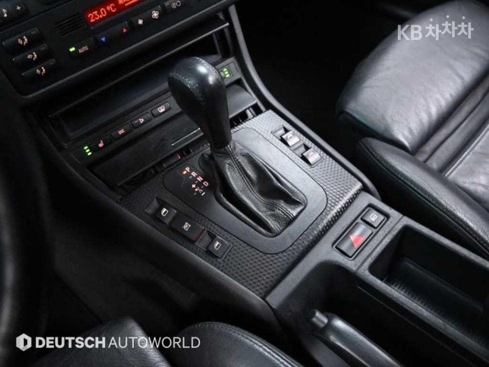 BMW 3 Серия330i - 9