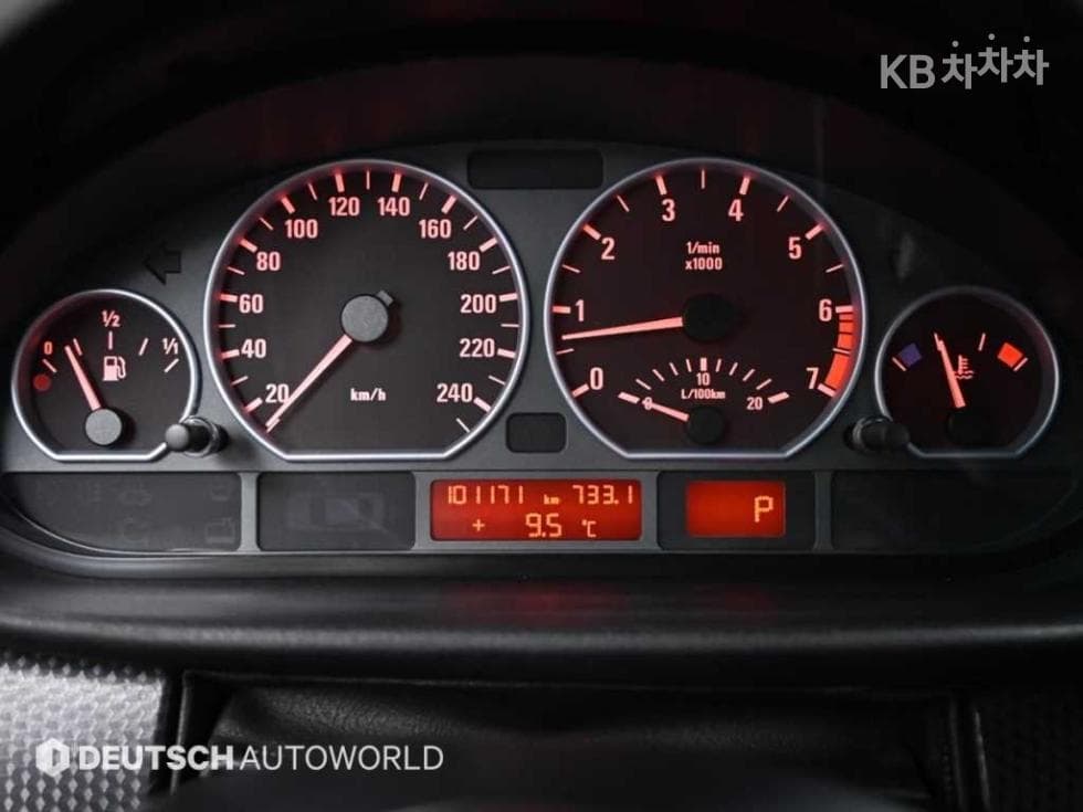 BMW 3 Series330i - 8