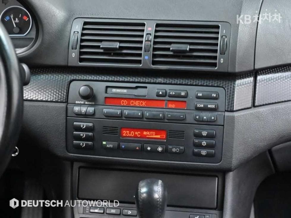 BMW 3 Series330i - 14