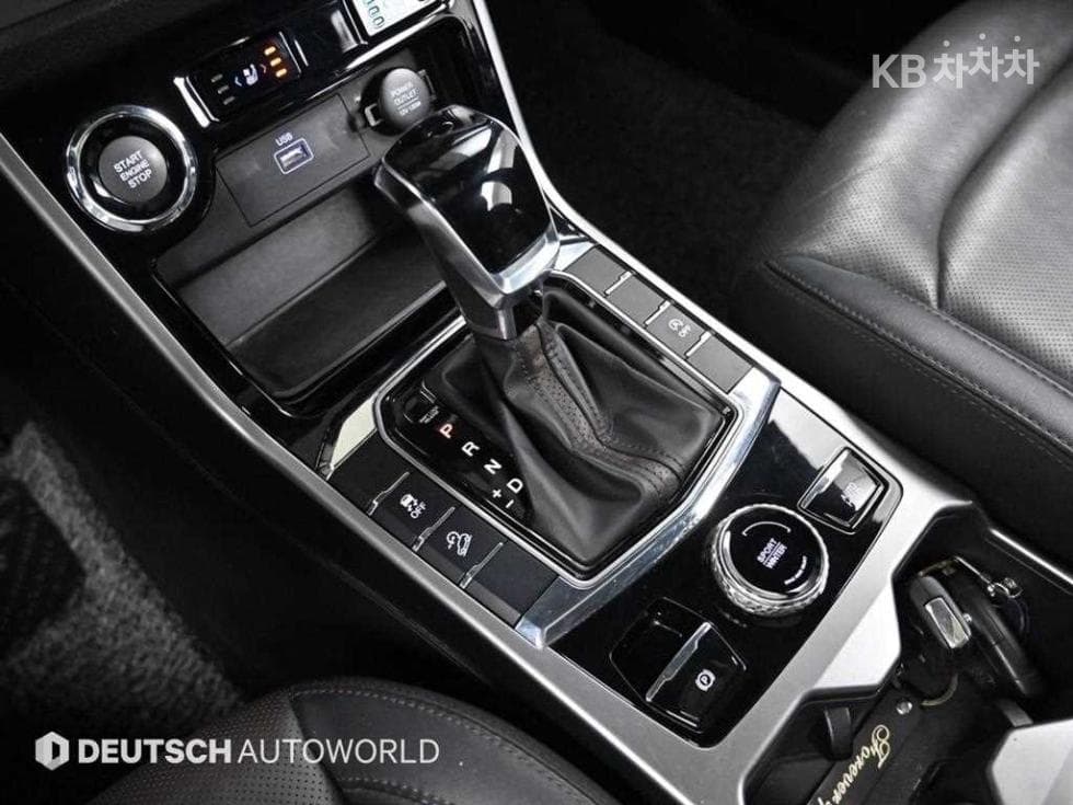 KG Mobility 뷰티플 코란도1.6 Diesel 2WD 판타스틱 - 9