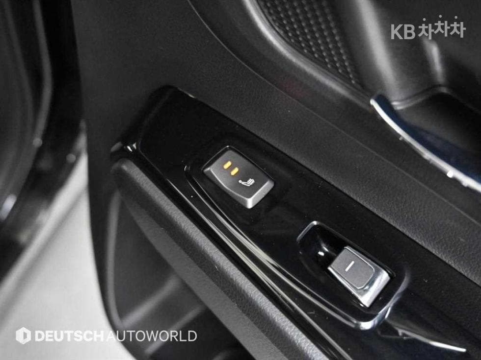 KG Mobility 뷰티플 코란도1.6 Diesel 2WD 판타스틱 - 16