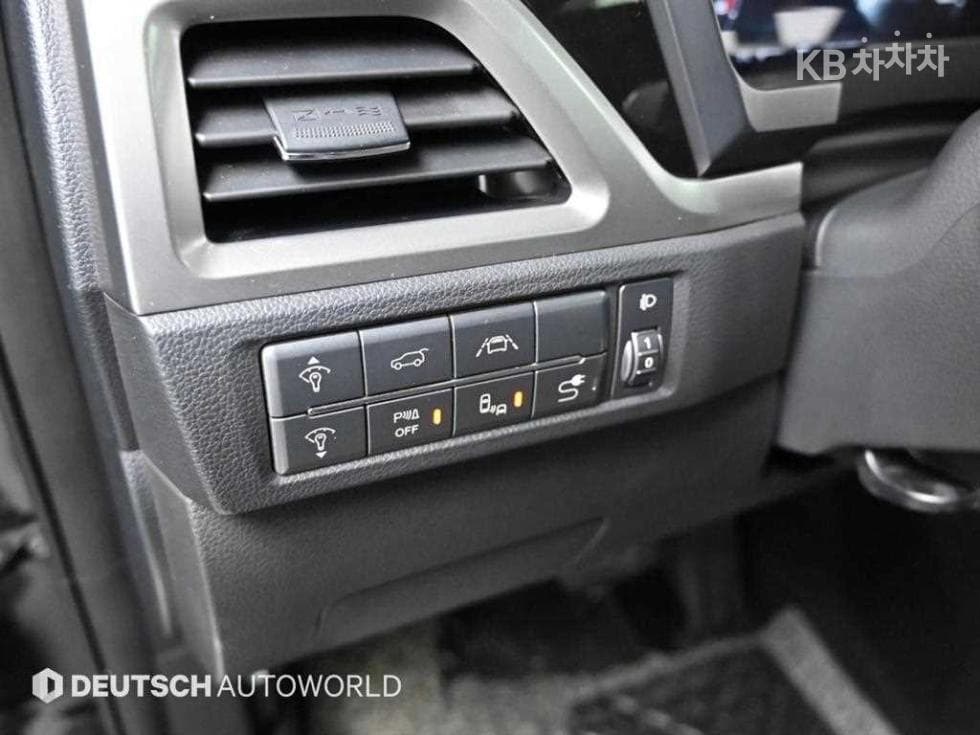 KG Mobility 뷰티플 코란도1.6 Diesel 2WD 판타스틱 - 17