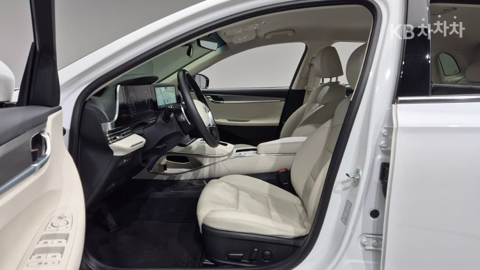 Хюндай The New (фейслифт) Grandeur (Azera)2.5 Le Blanc - 9