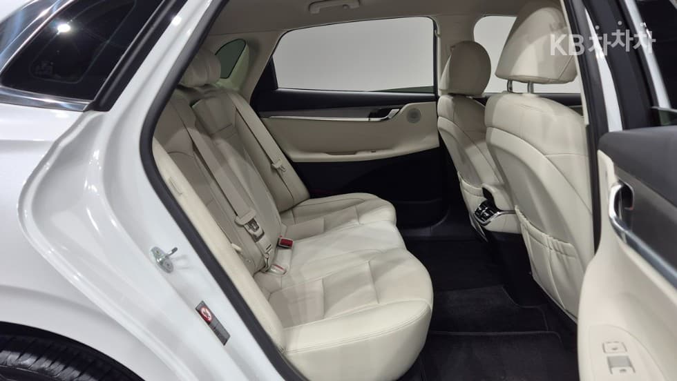 Хюндай The New (фейслифт) Grandeur (Azera)2.5 Le Blanc - 11