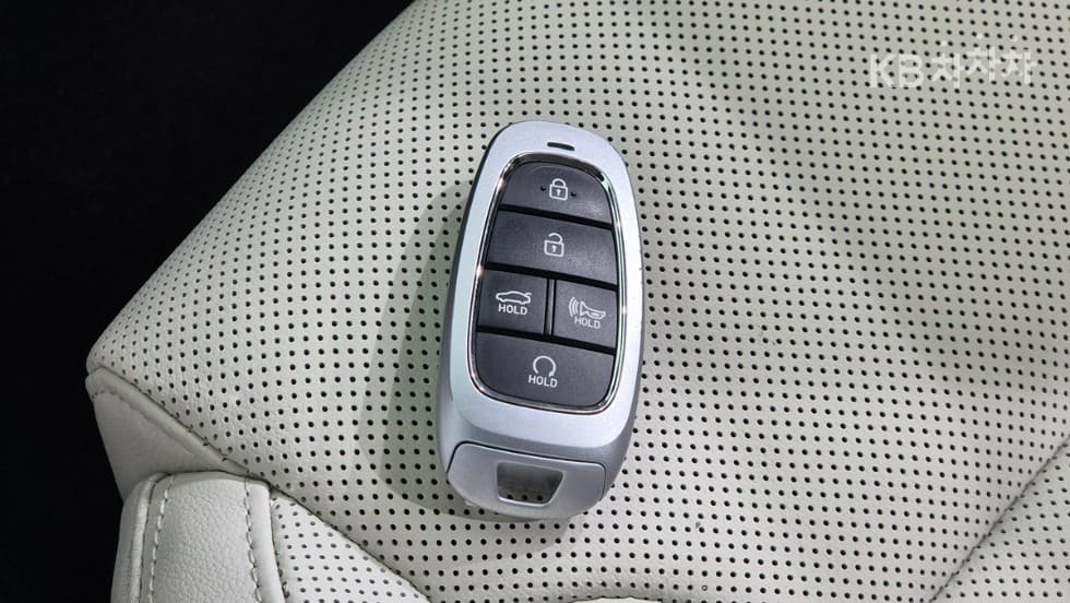 Хюндай The New (фейслифт) Grandeur (Azera)2.5 Le Blanc - 20