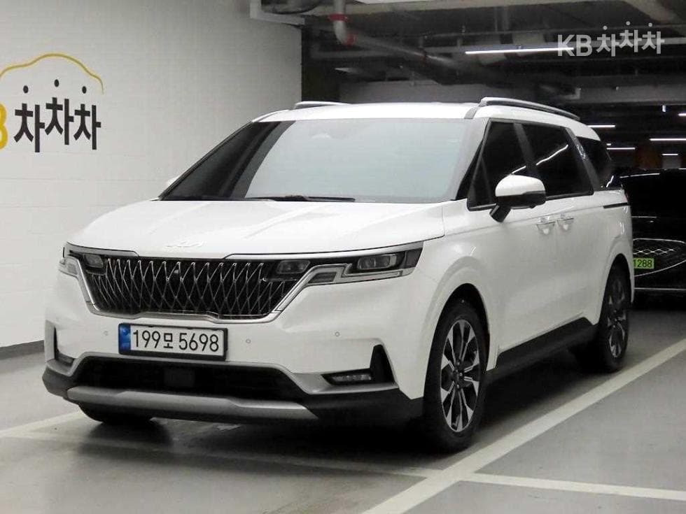 Kia Carnival 4th generation G3.5 GDI 9-seater Prestige - Image 1