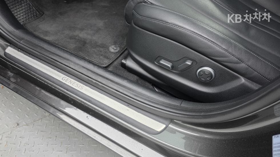 Genesis G80(RG3)2.5 Turbo Gasoline Direct Injection AWD - 16