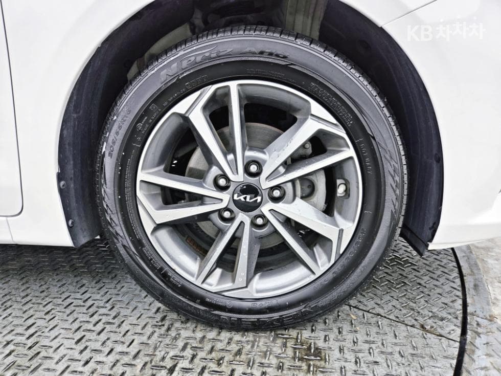 Kia The New (facelift) K31.6 Gasoline Prestige Standard - 20