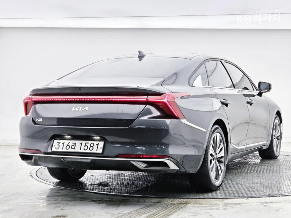 Kia K82.5L gasoline Signature - 3