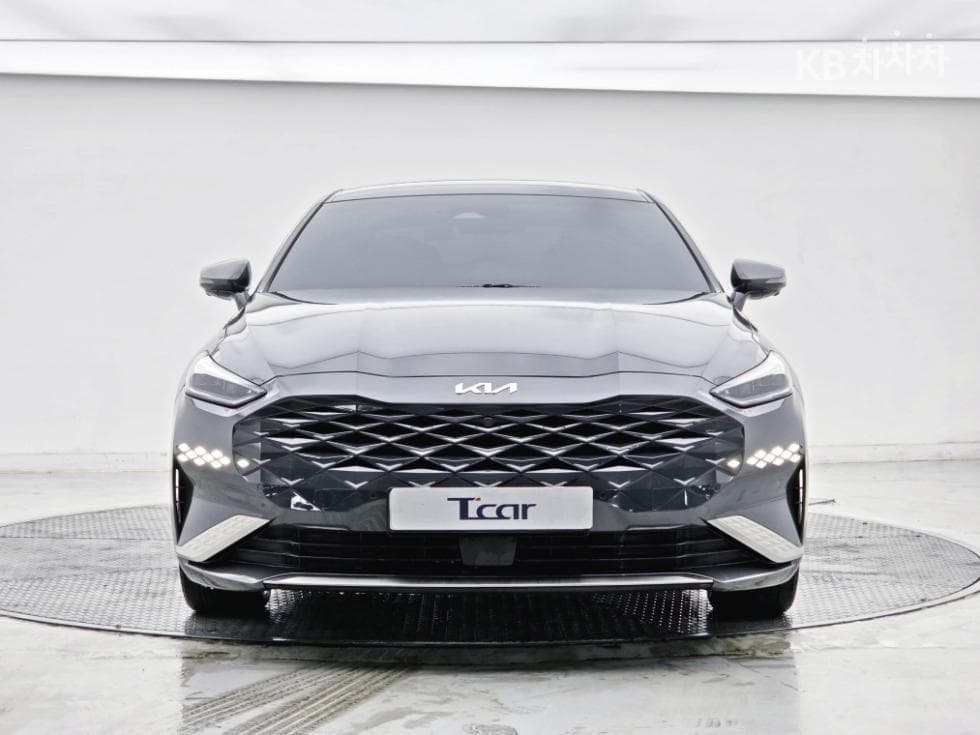 Kia K82.5L gasoline Signature - 4