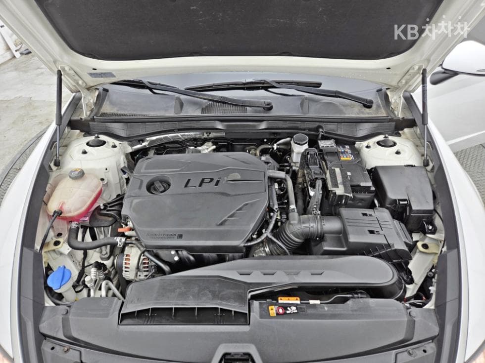 Hyundai Sonata (DN8)2.0 LPG Rental car Style - 17