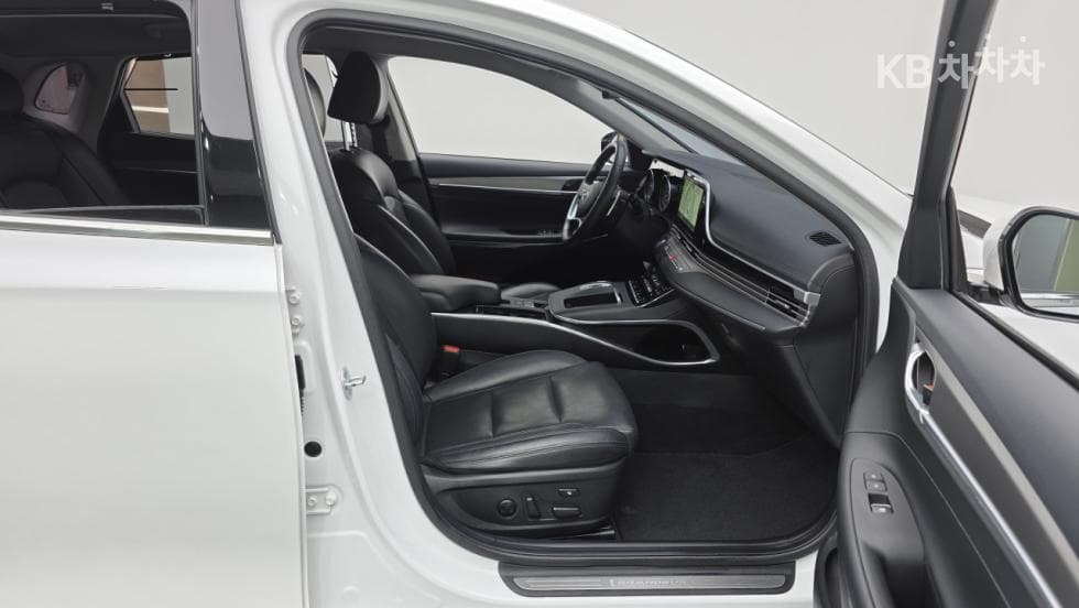 Hyundai The New (facelift) Grandeur (Azera)3.3 Exclusive - 7