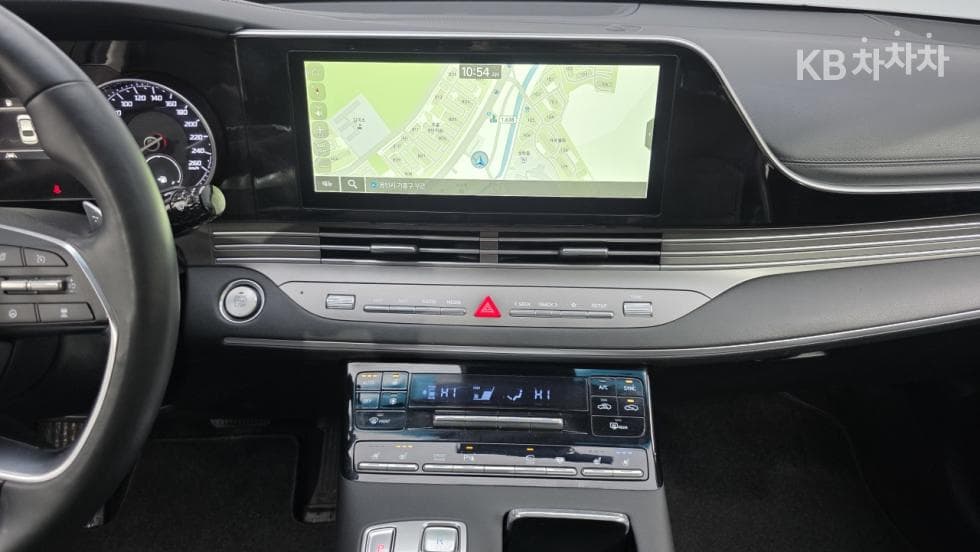 Hyundai The New (facelift) Grandeur (Azera)3.3 Exclusive - 10