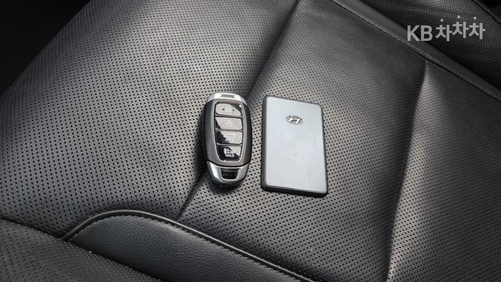 Hyundai The New (facelift) Grandeur (Azera)3.3 Exclusive - 19