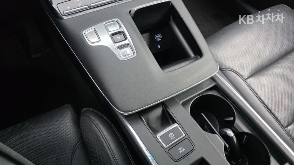 Hyundai The New (facelift) Grandeur (Azera)3.3 Exclusive - 20