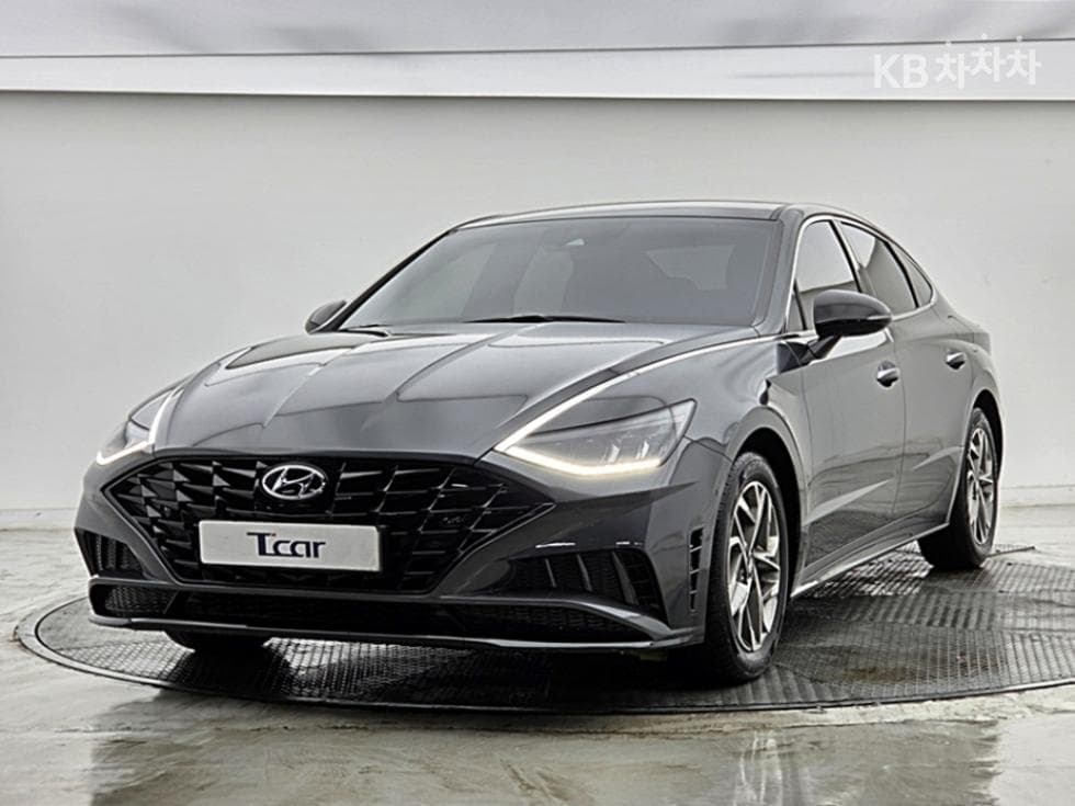 Hyundai Sonata (DN8) 2.0 Premium Plus - Image 1