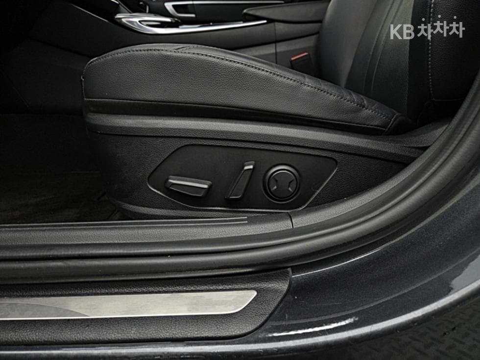 Hyundai Sonata (DN8)2.0 Premium Plus - 16