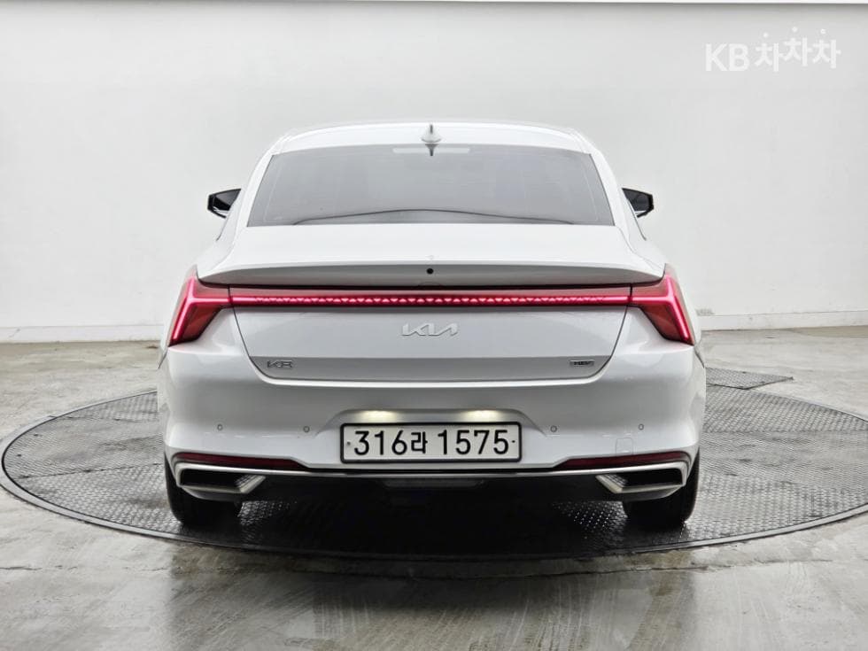 Kia K8 Hybrid1.6 Turbo Noblesse - 2