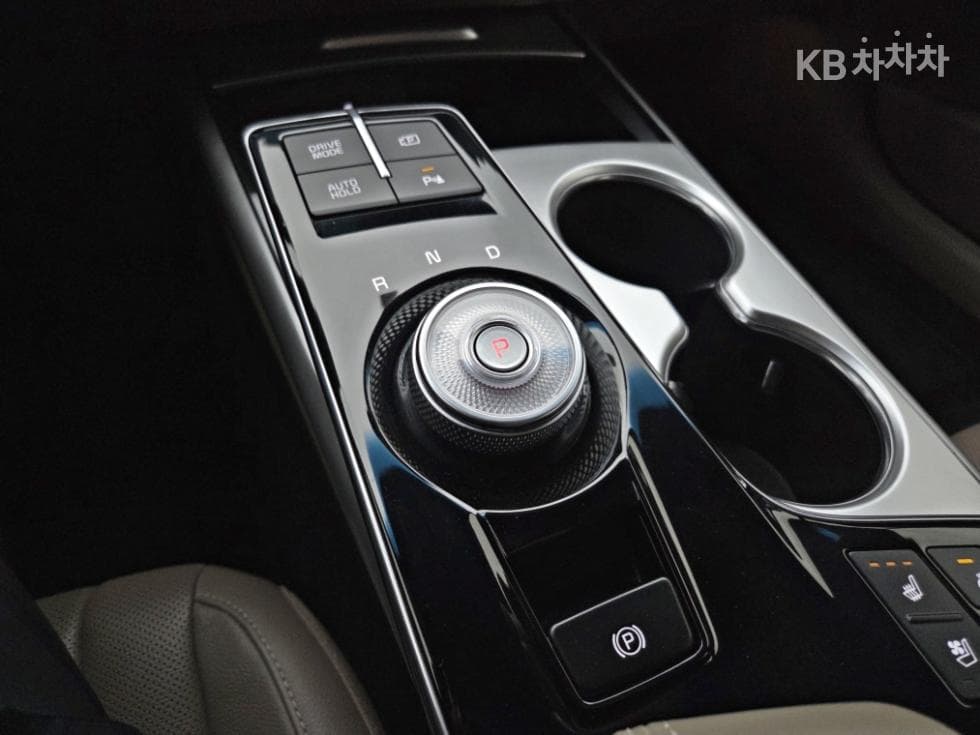 Kia K8 Hybrid1.6 Turbo Noblesse - 13