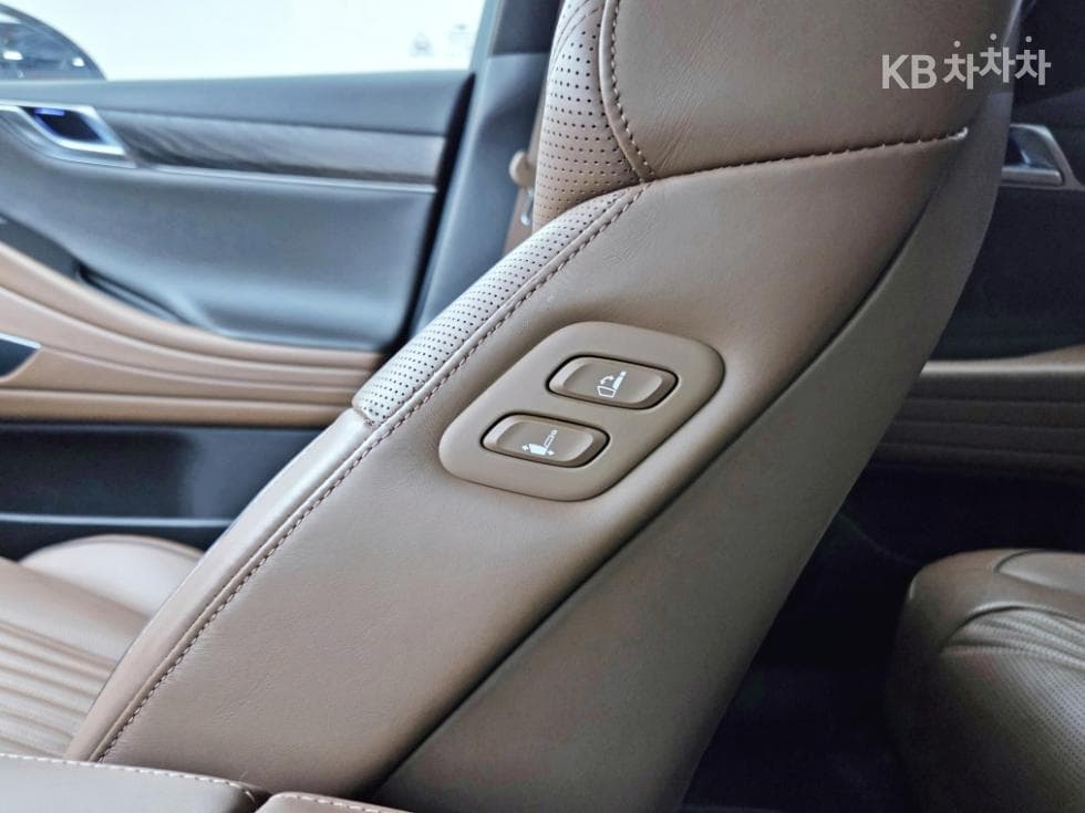 Genesis G80(RG3)3.5 Turbo Gasoline Direct Injection 2WD - 19