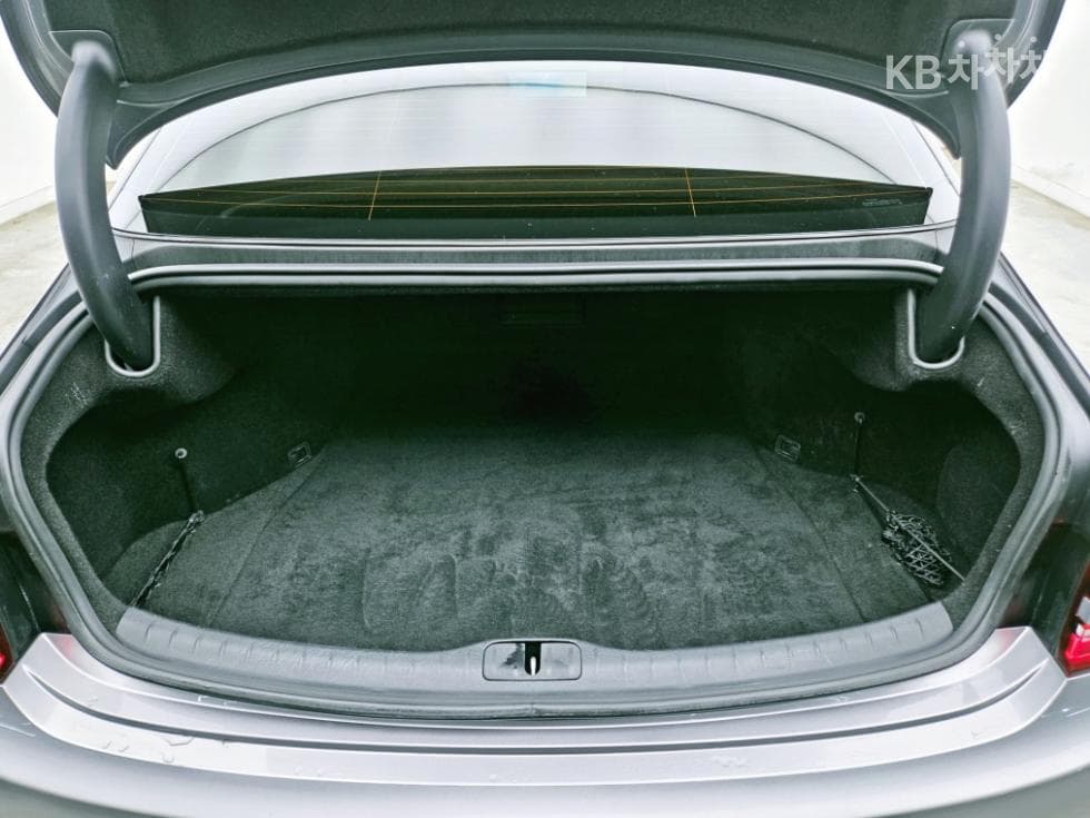 Genesis G80(RG3)3.5 Turbo Gasoline Direct Injection 2WD - 29