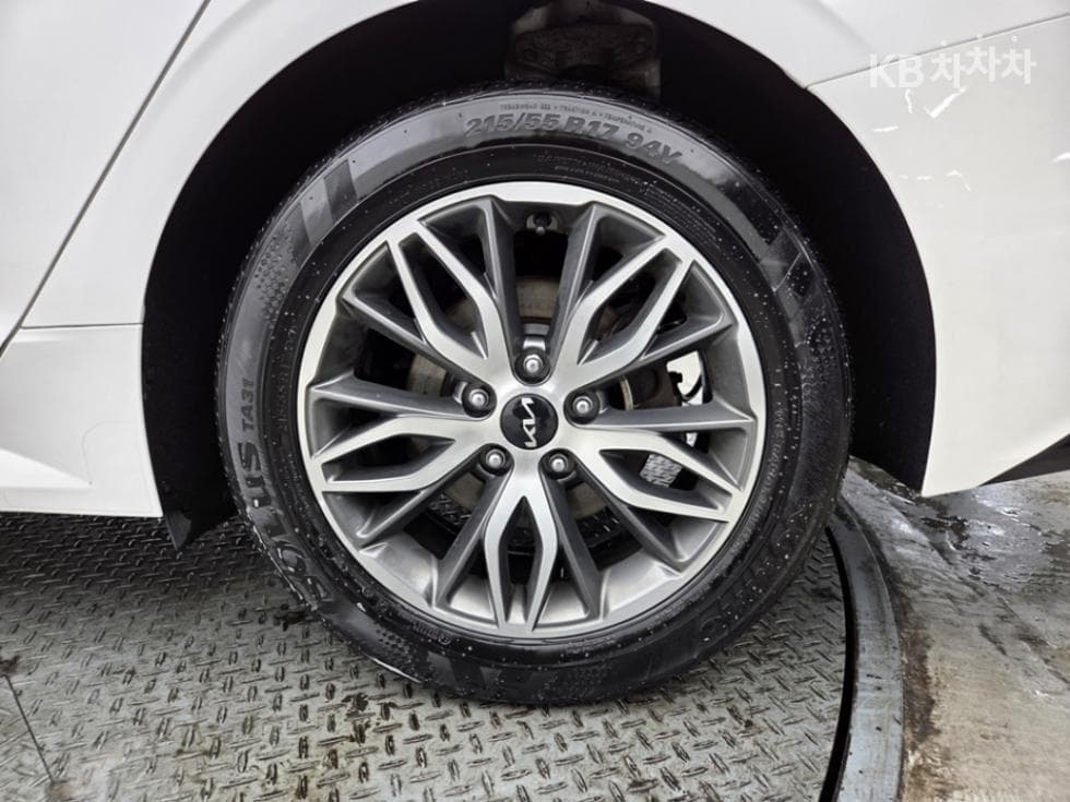 Kia K5 3rd Gen2.0 Gasoline Prestige - 6