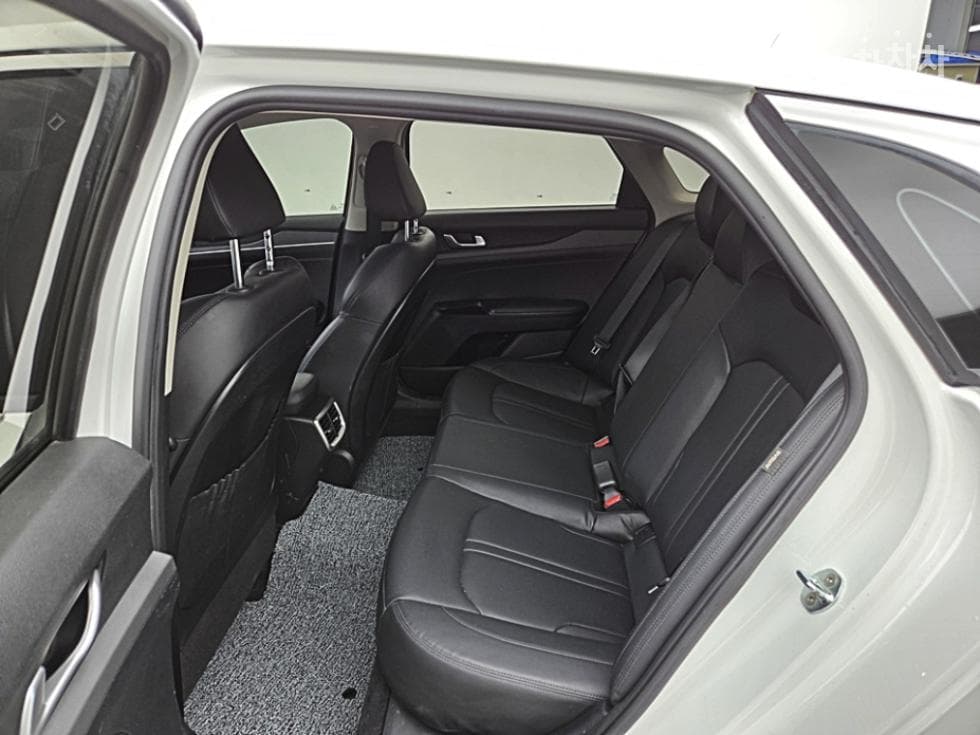 Kia K5 3rd Gen2.0 Gasoline Prestige - 12