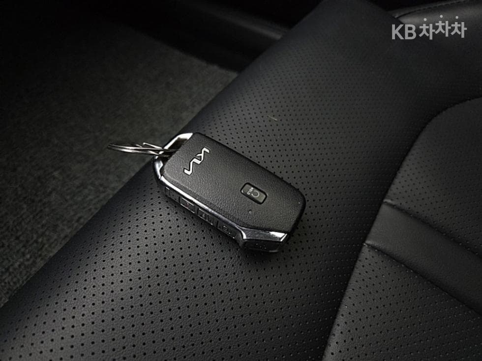 Kia K5 3rd Gen2.0 Gasoline Prestige - 24