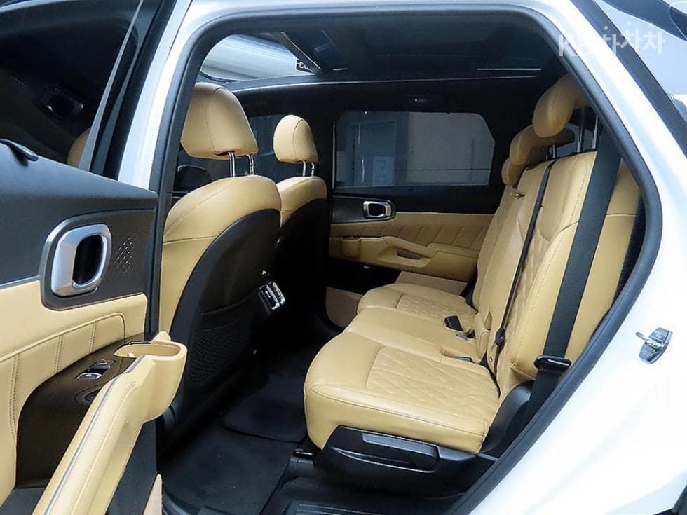 Киа Sorento 4-то поколение2.2 Дизел 2WD Signature - 6