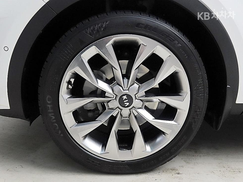 Киа Sorento 4-то поколение2.2 Дизел 2WD Signature - 19