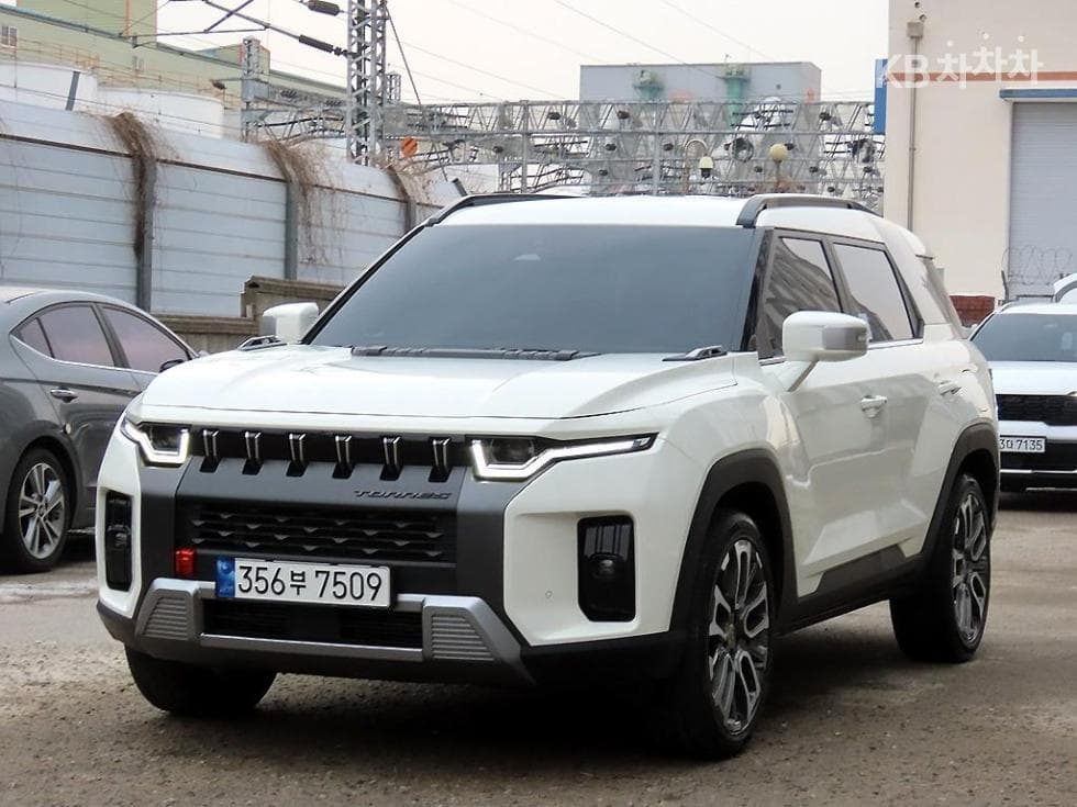 КейДжи Мобилити 토레스(J100) 1.5 GDI Турбо T7 - Image 1