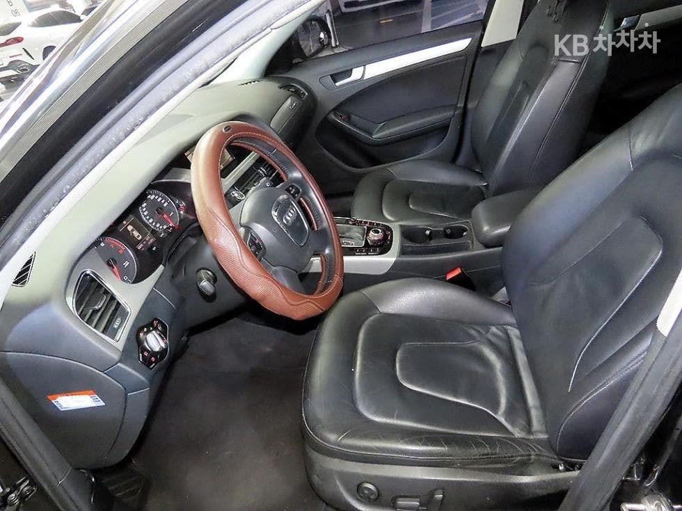 Audi NEW A42.0 TFSI 콰트로 B8 - 6