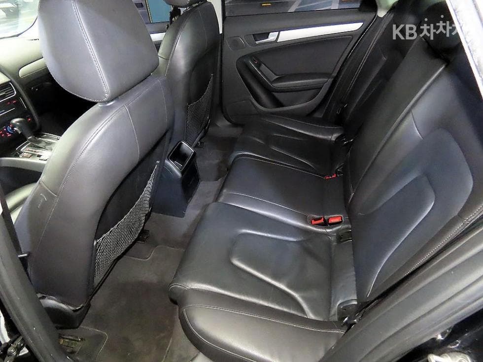 Audi NEW A42.0 TFSI 콰트로 B8 - 7