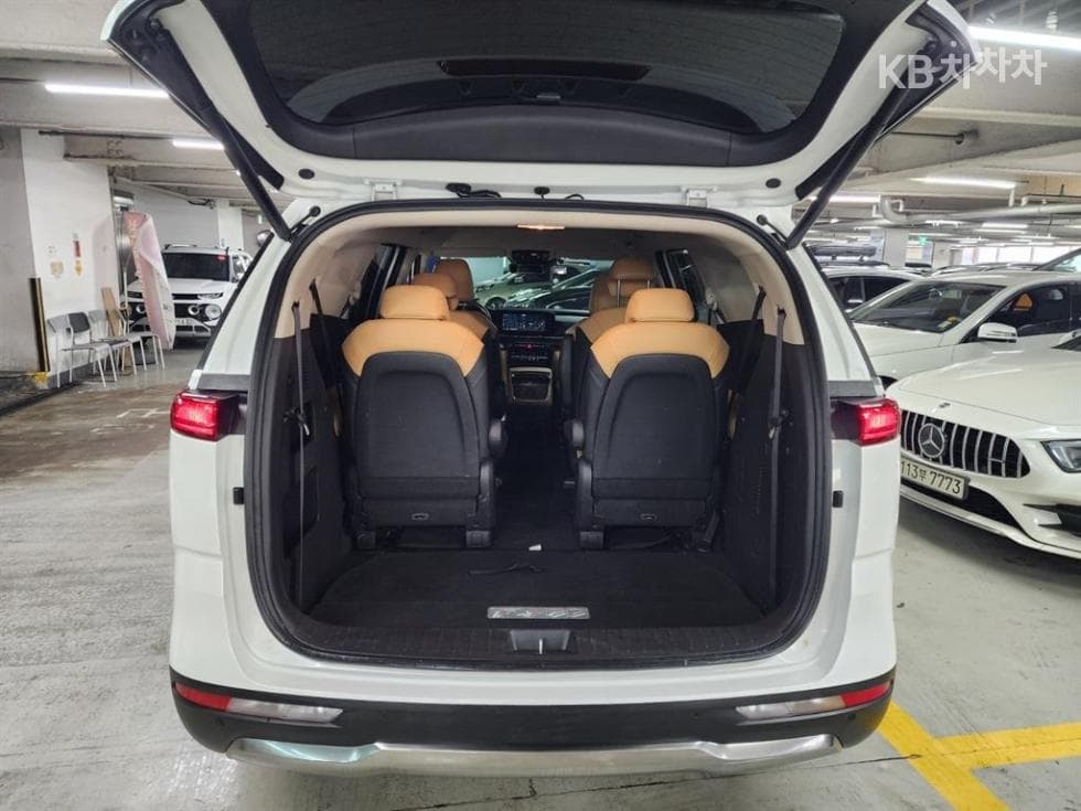 Киа Канивал 4-то поколениеD2.2 9-местен Noblesse - 7