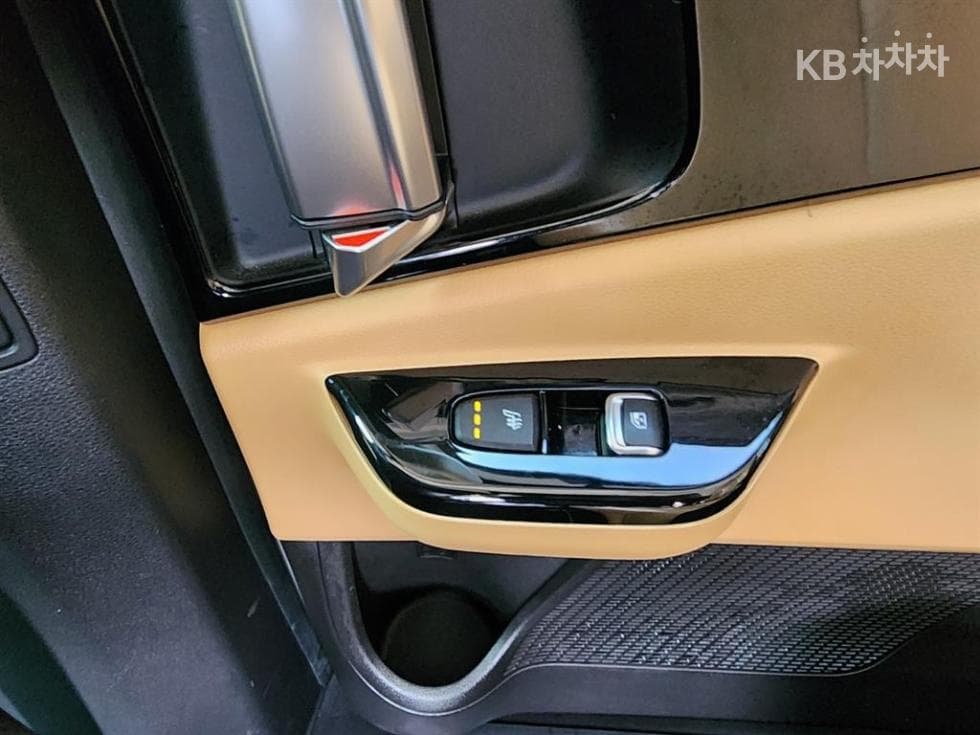 Киа Канивал 4-то поколениеD2.2 9-местен Noblesse - 12