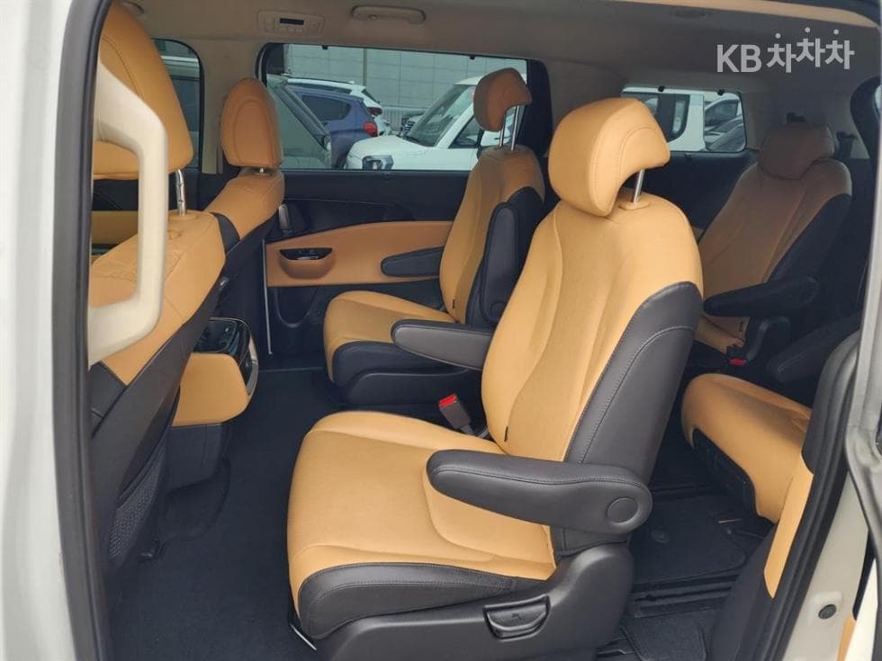 Киа Канивал 4-то поколениеD2.2 9-местен Noblesse - 14