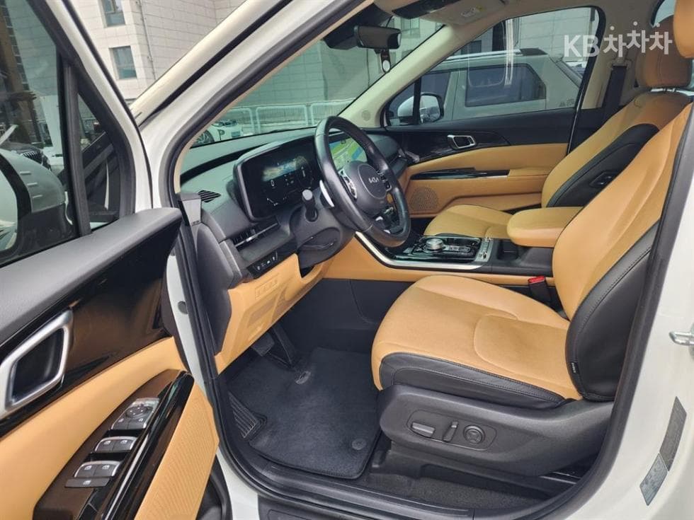 Киа Канивал 4-то поколениеD2.2 9-местен Noblesse - 17